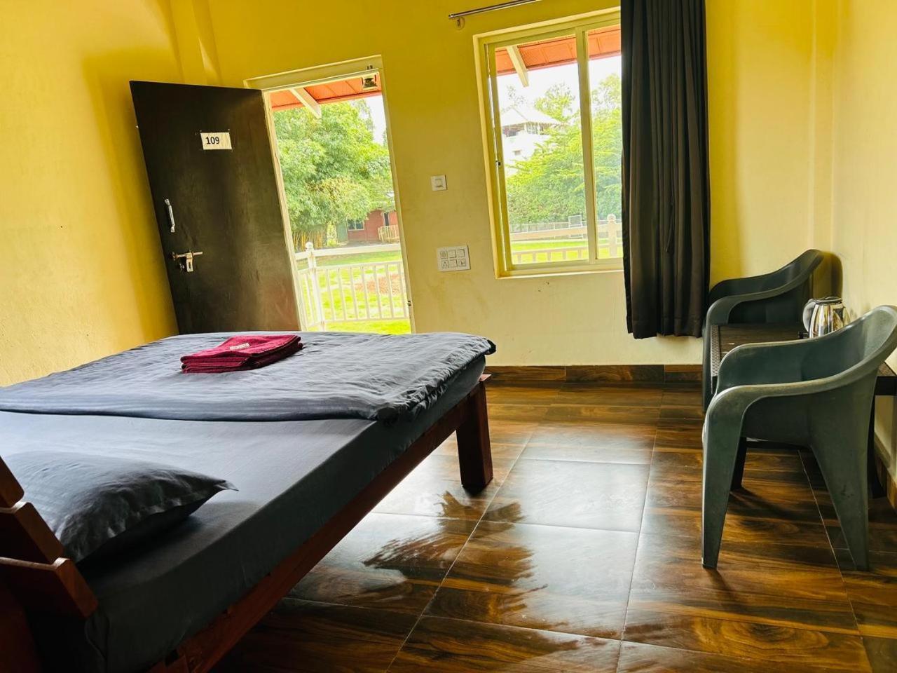 Trippr Chikkamagaluru Hostel Chikmagalur Ngoại thất bức ảnh