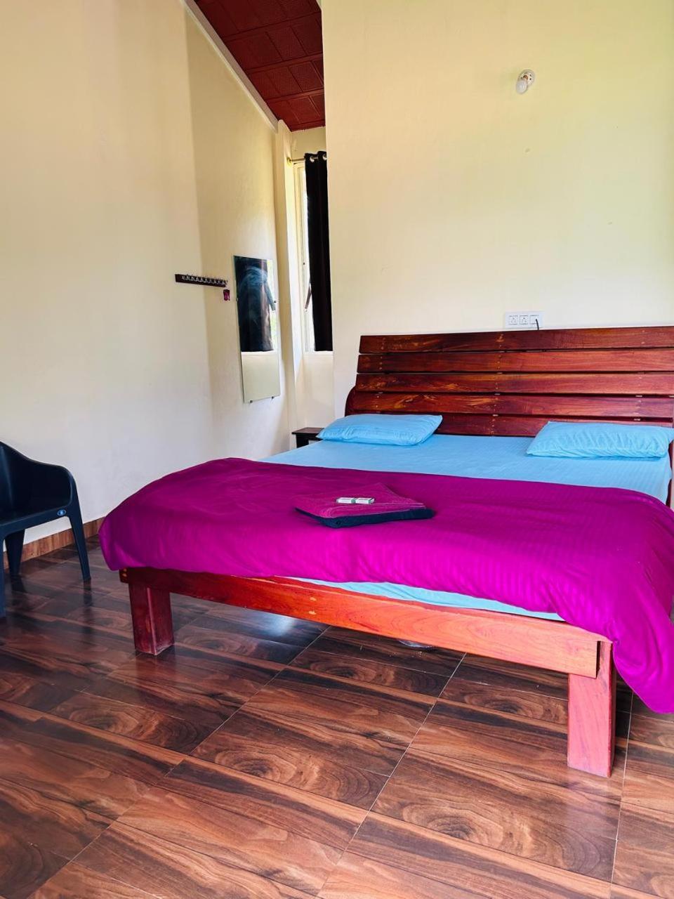 Trippr Chikkamagaluru Hostel Chikmagalur Ngoại thất bức ảnh
