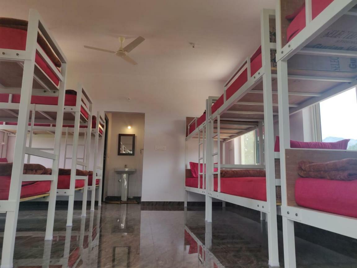 Trippr Chikkamagaluru Hostel Chikmagalur Ngoại thất bức ảnh